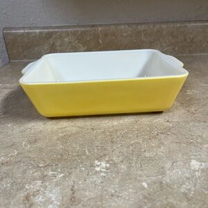 Vintage Pyrex Yellow Refrigerator Dish
